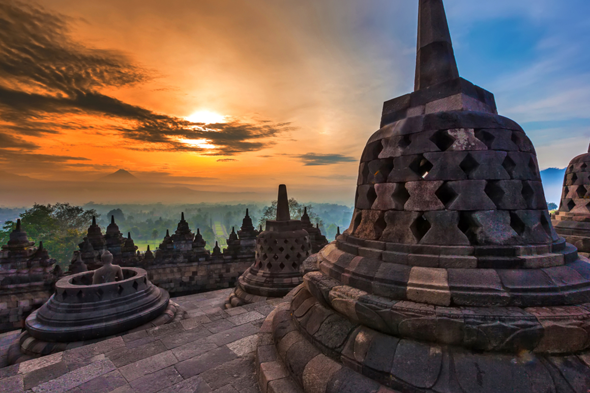 Misteri dan Mitologi di Balik Candi Borobudur